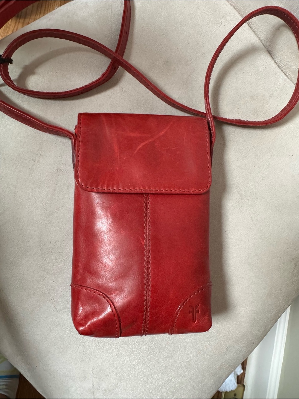 Frye melissa lanyard phone wallet in Red